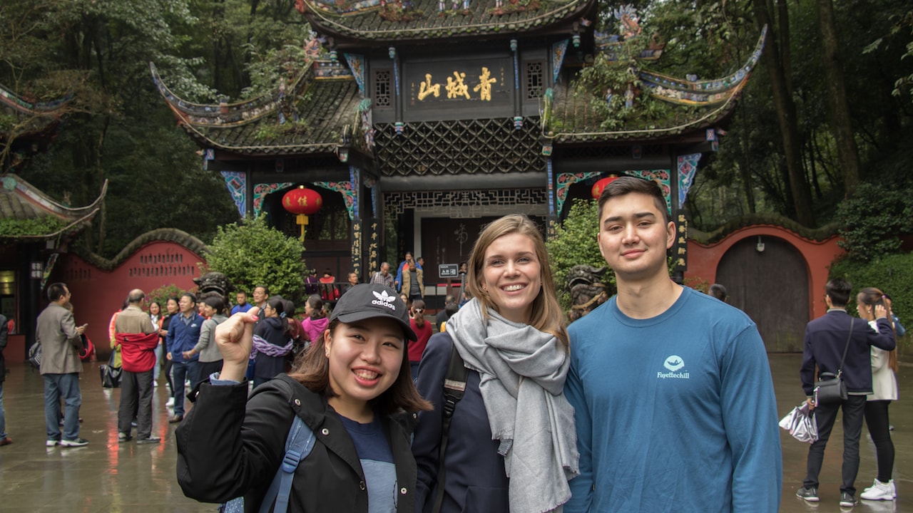 Three smiling TEAN students on the Chengdu Weekend Excursion